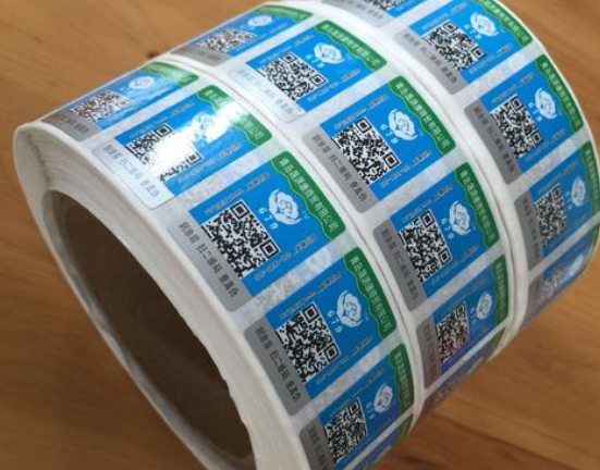 免费的正能量WWW正能量标签制作，选择平贴瓶贴标签还是卷筒标签